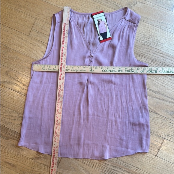 Hilary Radley Sleeveless pink top size medium - Picture 5 of 10